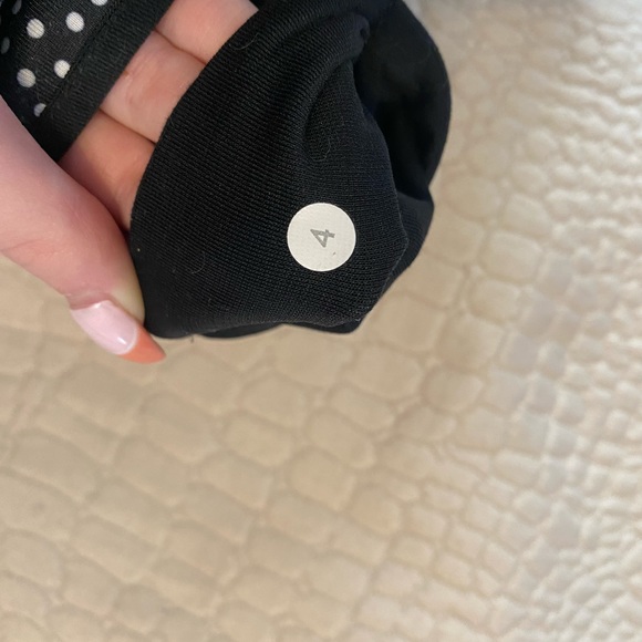 luluulemon Crop Leggings - Picture 2 of 3